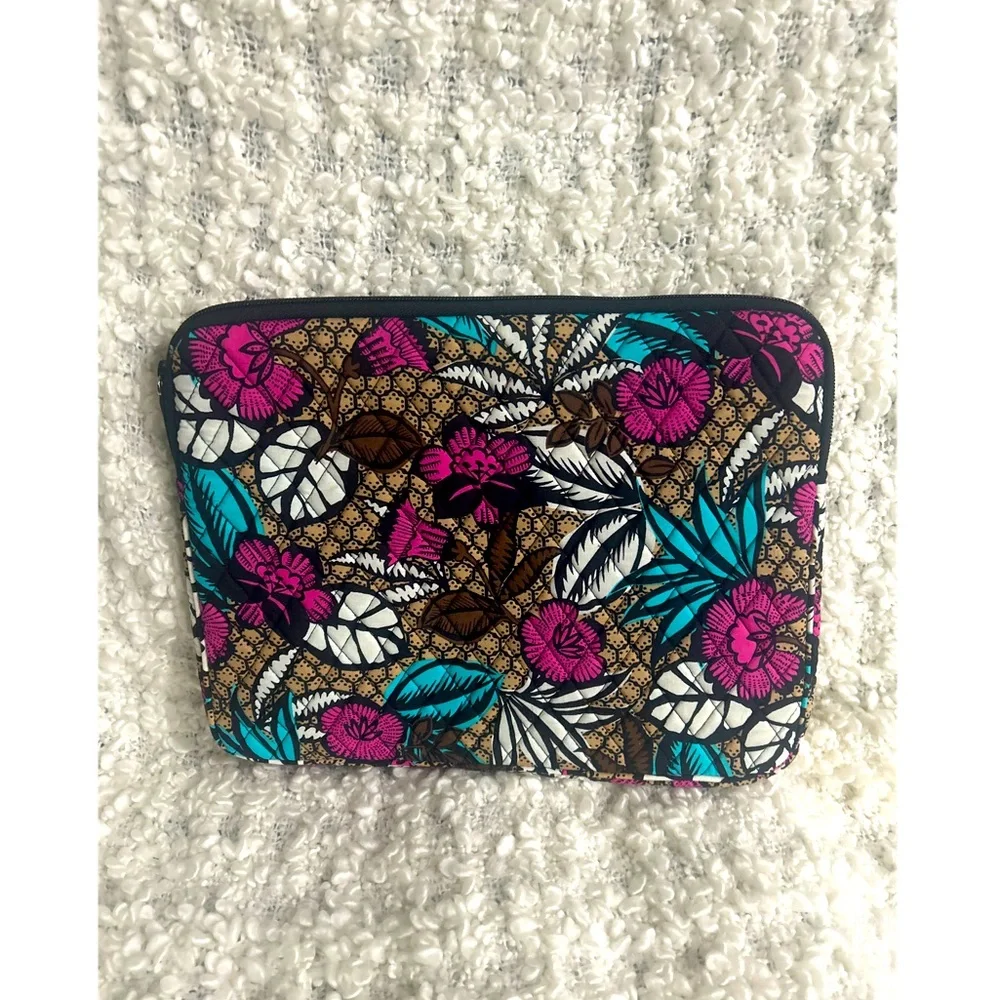 Vera Bradley- Tablet Cover